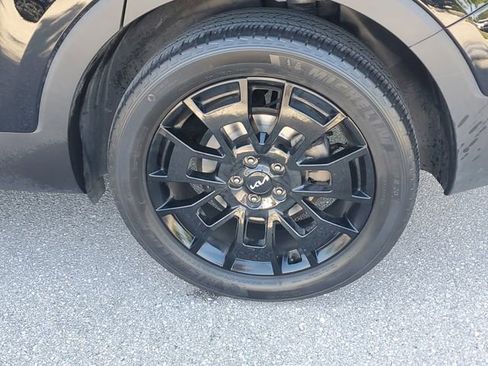 Certified 2022 Kia Telluride SX w/ SX Prestige Package AWD/4WD image 5