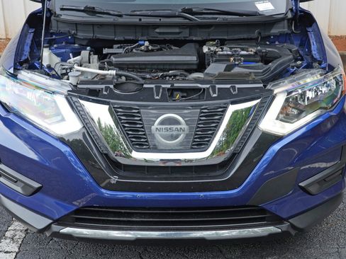 Used 2017 Nissan Rogue S AWD/4WD image 7