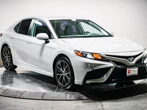 Certified 2023 Toyota Camry SE image 5