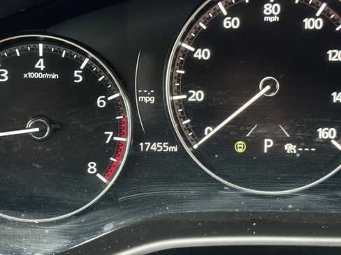 Used 2024 MAZDA MAZDA3 s FWD image 3