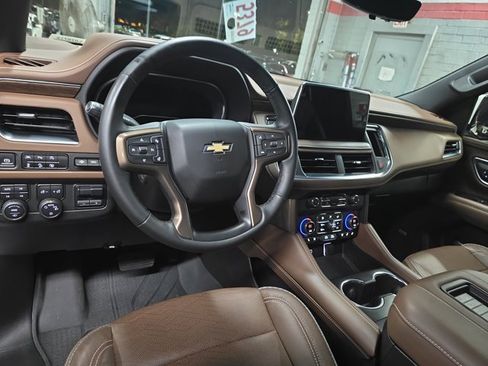 Used 2024 Chevrolet Tahoe High Country image 16