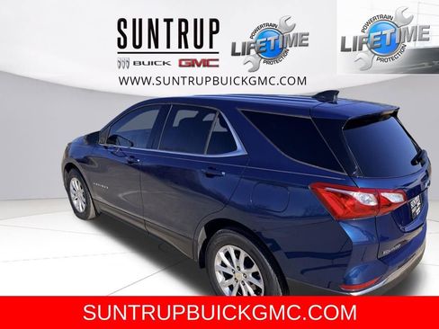 Used 2020 Chevrolet Equinox LT image 2