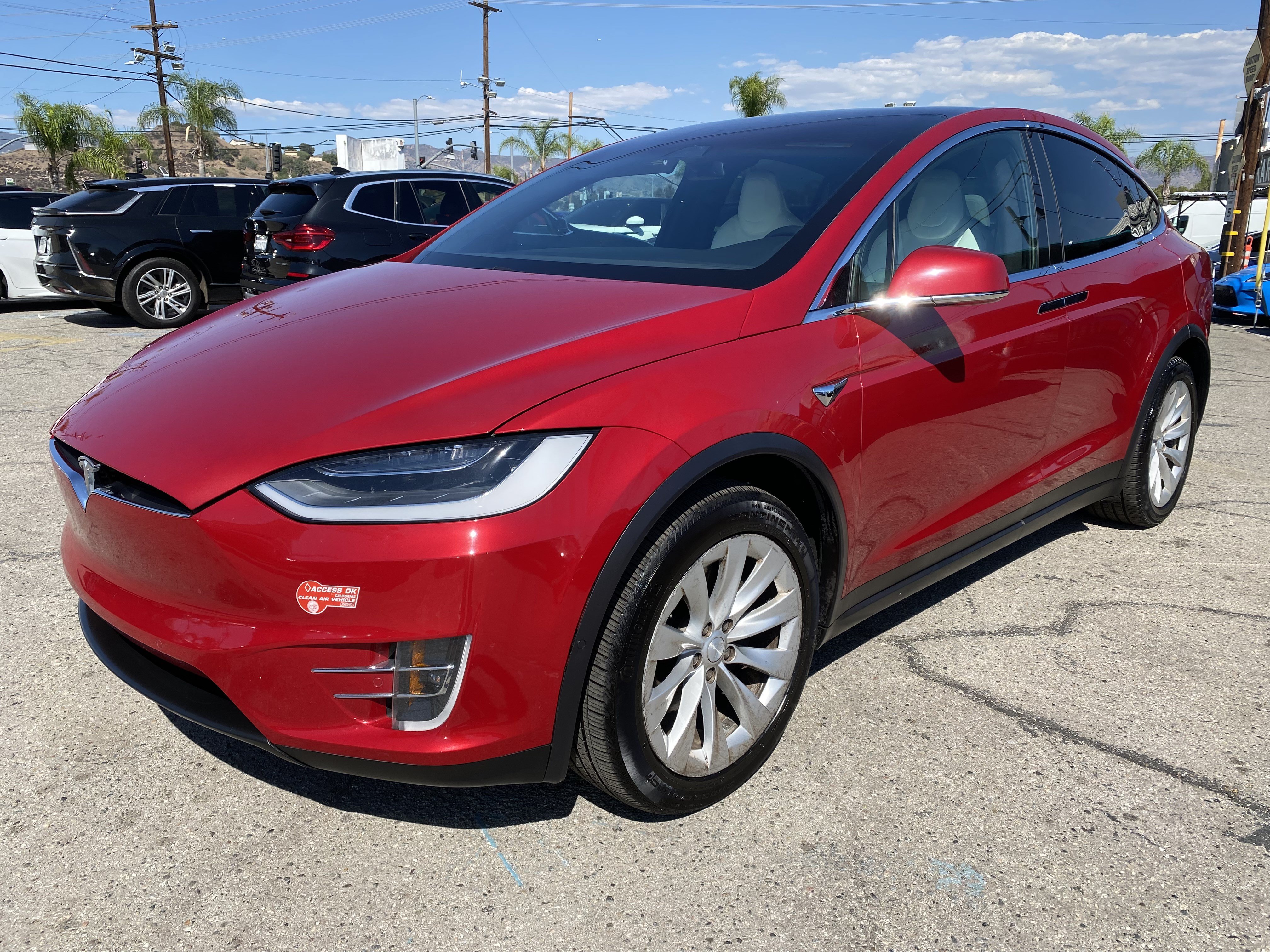 Used 2018 Tesla Model X 75D AWD/4WD image 2