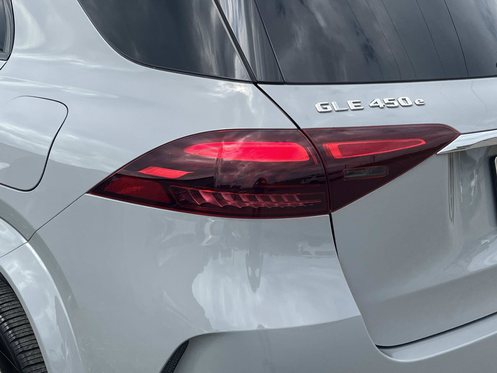 Certified 2024 Mercedes-Benz GLE 450e 4MATIC image 10