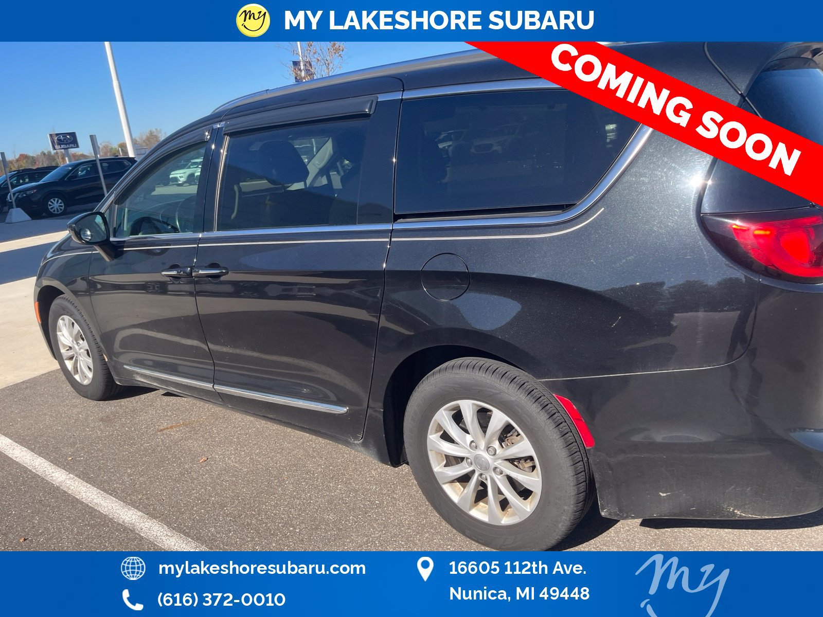Used 2018 Chrysler Pacifica Touring-L FWD image 4