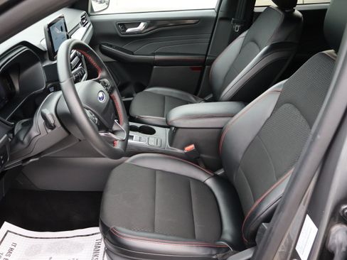 Used 2025 Ford Escape ST-Line AWD/4WD image 15