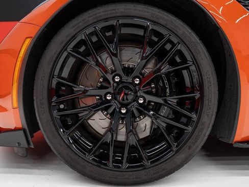 Used 2019 Chevrolet Corvette Z06 RWD image 43