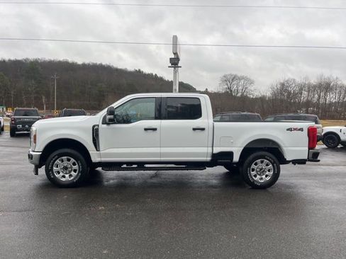 Used 2024 Ford F250 XLT image 9