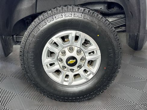 Used 2024 Chevrolet Silverado 2500 LT w/ Convenience Package AWD/4WD image 29