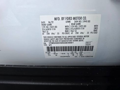 Used 2022 Ford Explorer XLT AWD/4WD image 33