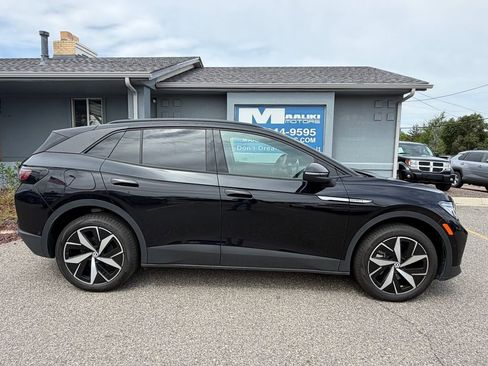 Used 2023 Volkswagen ID.4 Pro S AWD/4WD image 10