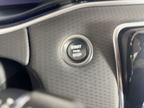 Used 2023 Land Rover Range Rover Evoque S image 25