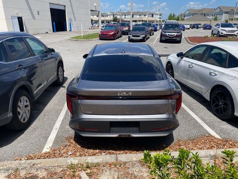 Used 2025 Kia K4 FWD image 9