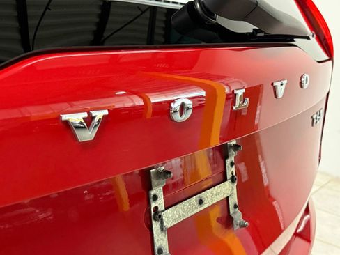 Used 2018 Volvo XC90 T6 R-Design w/ Convenience Package image 12