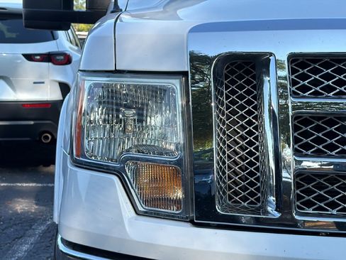 Used 2012 Ford F150 Lariat w/ Lariat Chrome Pkg RWD image 11