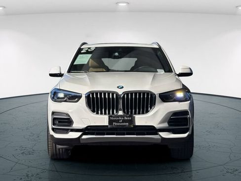 Used 2023 BMW X5 xDrive40i w/ Parking Assistance Package image 10