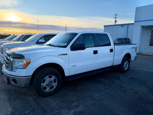 Used 2012 Ford F150 XLT w/ Trailer Tow Pkg image 6