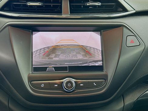 Used 2023 Chevrolet TrailBlazer LS FWD image 23