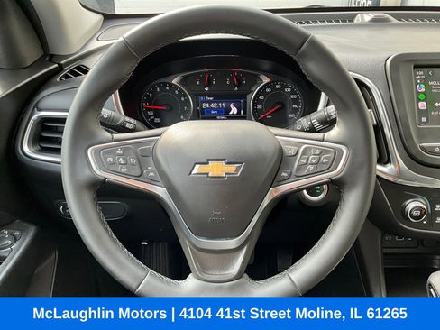 Used 2023 Chevrolet Equinox LT image 3