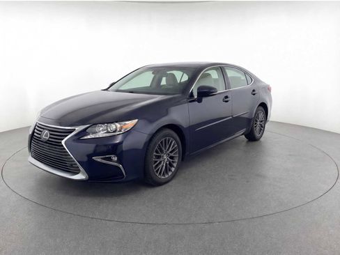 Used 2018 Lexus ES 350 w/ Premier Package image 1