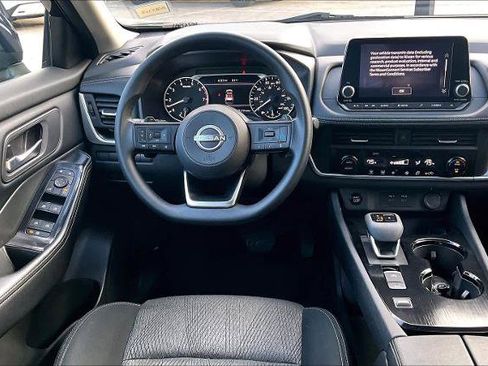 Certified 2024 Nissan Rogue SV image 6