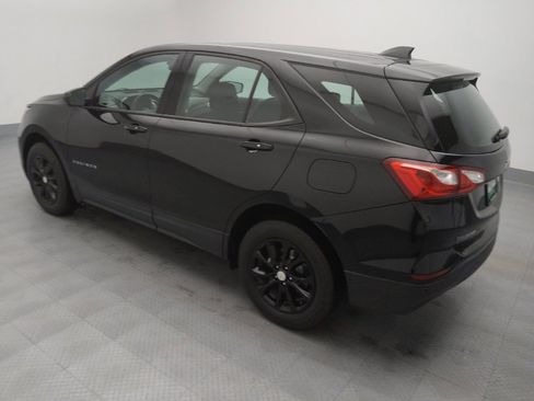 Used 2019 Chevrolet Equinox LS image 3