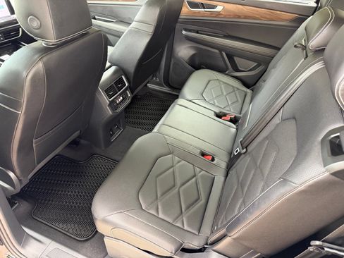 Certified 2026 Volkswagen Atlas SE FWD image 24