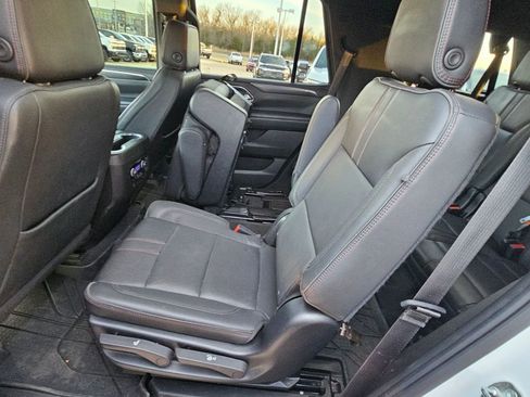 Used 2022 Chevrolet Tahoe RST w/ Luxury Package image 16