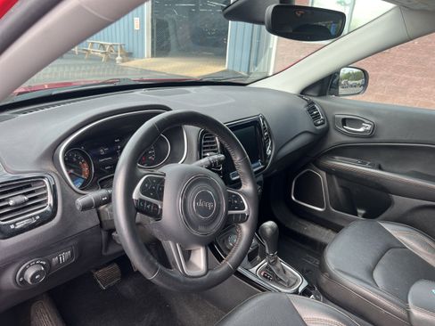 Used 2019 Jeep Compass Limited image 9