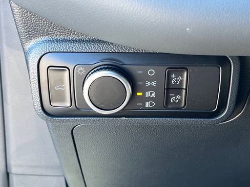 New 2026 Ford Explorer Active image 15