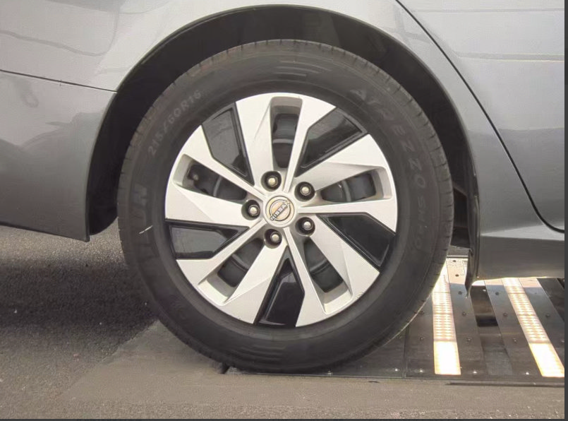 Used 2023 Nissan Altima 2.5 S FWD image 13