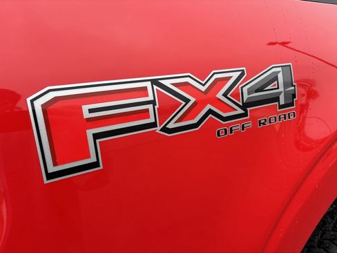 Used 2022 Ford F150 Lariat image 21