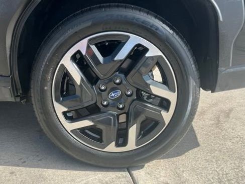 Used 2025 Subaru Forester Limited w/ Popular Package #2 image 30