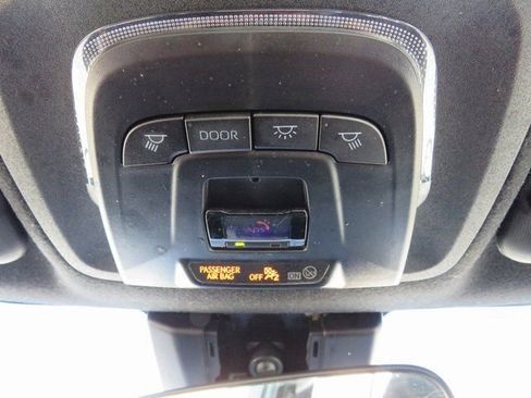 Used 2024 Toyota Corolla SE image 21