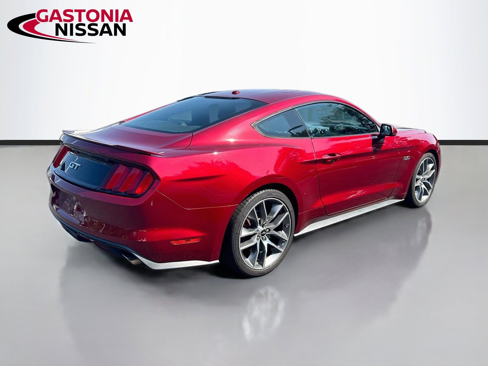 Used 2017 Ford Mustang GT Premium RWD image 9