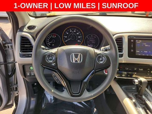 Used 2018 Honda HR-V EX image 25