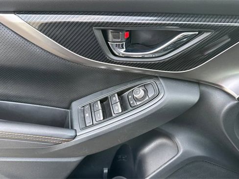 Used 2020 Subaru Crosstrek 2.0i Limited w/ Moonroof Package w/Navigation image 11