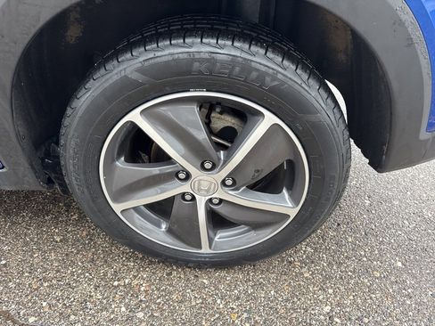 Used 2022 Honda HR-V EX image 9