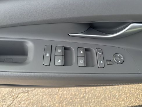 Certified 2024 Hyundai Elantra SEL FWD image 27