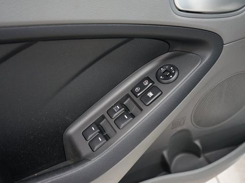 Used 2018 Kia Forte LX w/ LX Popular Package image 22