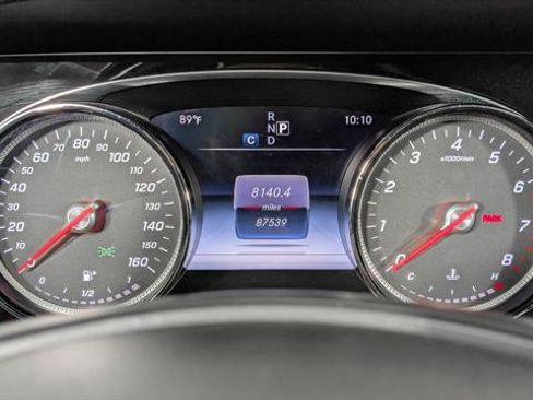 Used 2017 Mercedes-Benz E 300 4MATIC image 28