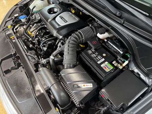 Used 2018 Hyundai Elantra Sport FWD image 42