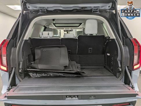 Used 2025 Ford Expedition Platinum w/ Platinum Ultimate Package AWD/4WD image 24