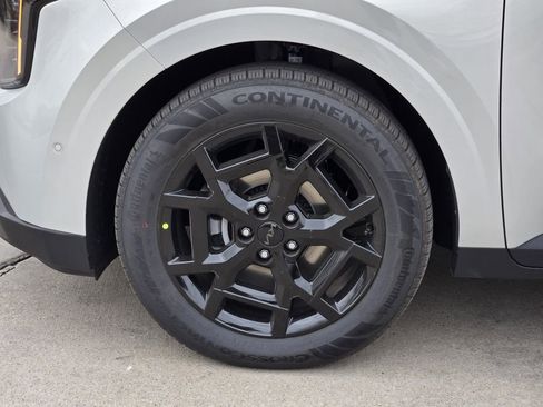 New 2026 Kia Carnival SX image 8