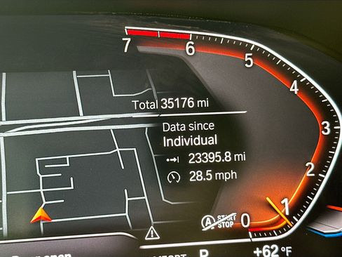 Used 2022 BMW 430i Coupe w/ M Sport Package image 12