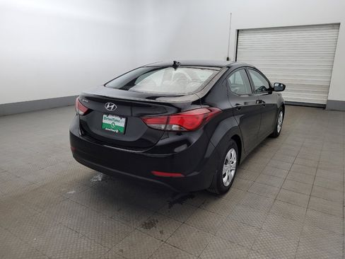 Used 2016 Hyundai Elantra SE image 9