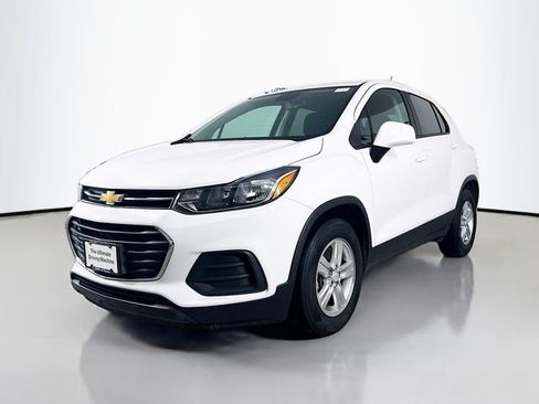 Used 2020 Chevrolet Trax LS w/ Tint and Cruise Package image 3