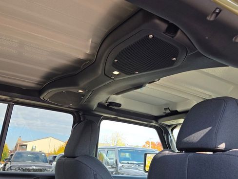 New 2026 Jeep Gladiator Sport image 12