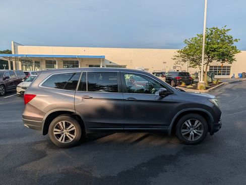 Used 2017 Honda Pilot EX-L image 3