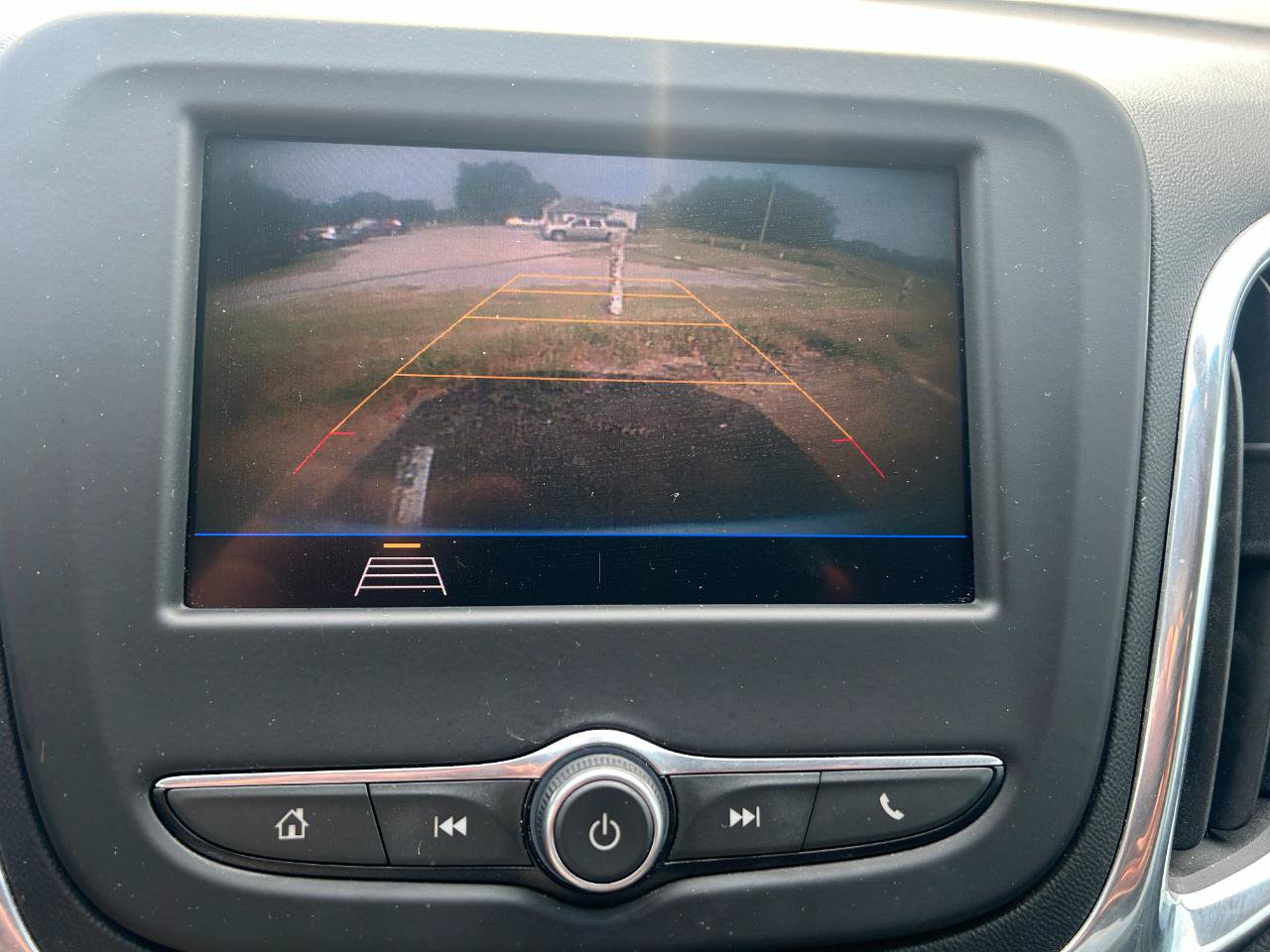 Used 2020 Chevrolet Equinox LT w/ Driver Convenience Package FWD image 21